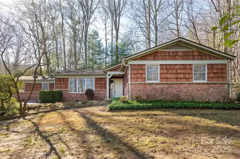 871 Indian Hill Rd, Hendersonville, NC 28791
