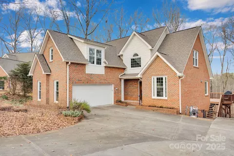 3036 Ed Reid St, Charlotte, NC 28216