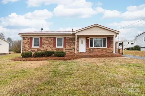 3212 Northwynn Rd, Gastonia, NC 28052