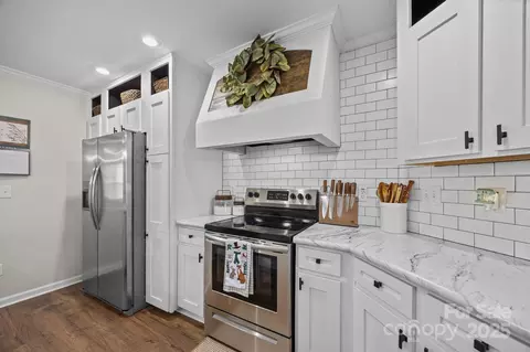 Kitchen - 247 Aden Green Rd, Mill Spring, NC 28756 photo 3 of 5