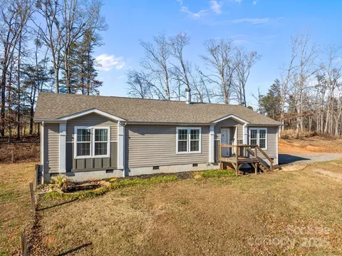 Exterior - 247 Aden Green Rd, Mill Spring, NC 28756 photo 3 of 7