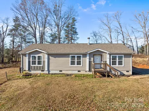 Exterior - 247 Aden Green Rd, Mill Spring, NC 28756 photo 2 of 7