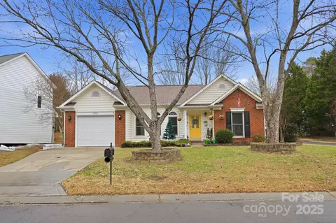 13512 Michael Lynn Rd, Charlotte, NC 28278