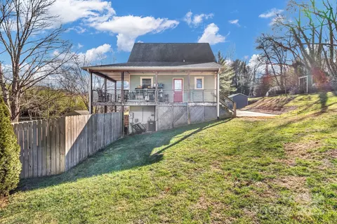 2600 Old Clyde Rd, Clyde, NC 28721 photo 4