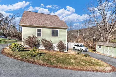 2600 Old Clyde Rd, Clyde, NC 28721 photo 5