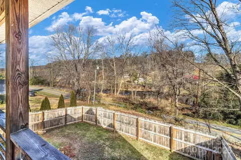 2600 Old Clyde Rd, Clyde, NC 28721 photo 16