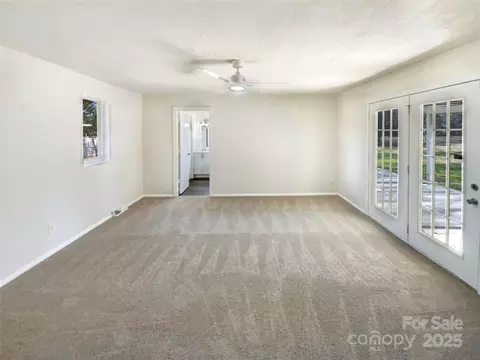 Living - 932 Sunset Dr, Salisbury, NC 28147 photo 2 of 3