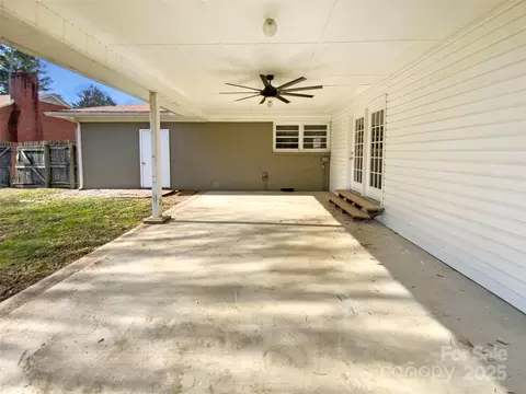 Exterior - 932 Sunset Dr, Salisbury, NC 28147 photo 4 of 6