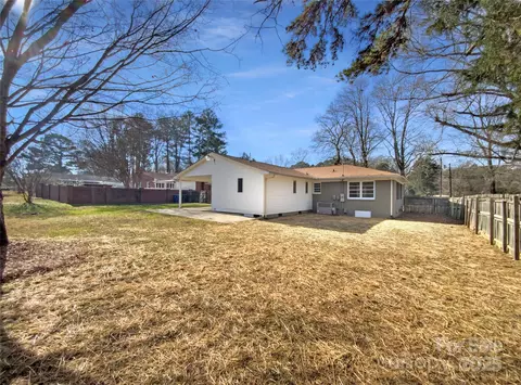 Exterior - 932 Sunset Dr, Salisbury, NC 28147 photo 6 of 6