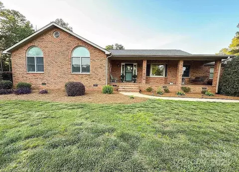 1022 Woodward Rd, Rock Hill, SC 29732