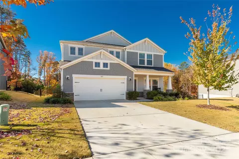 1027 Amberley Crossing Dr, Belmont, NC 28012