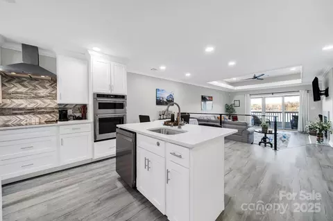 7340 Lakefront 12 Dr #12, Charlotte, NC 28278