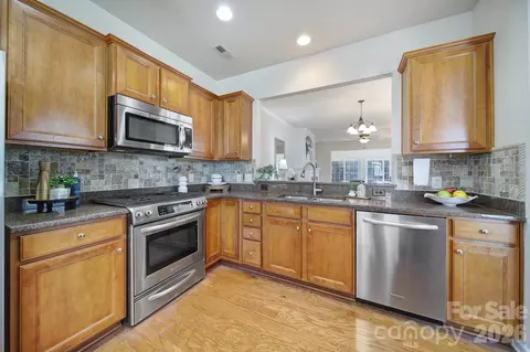 Kitchen - 1488 River Bend Blvd, Fort Mill, SC 29707 photo 2 of 2