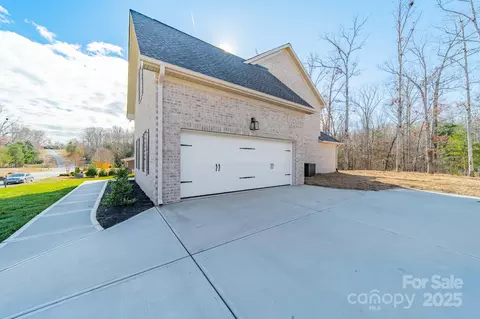 Other - 812 Hardin St, Lancaster, SC 29720 photo 2 of 8