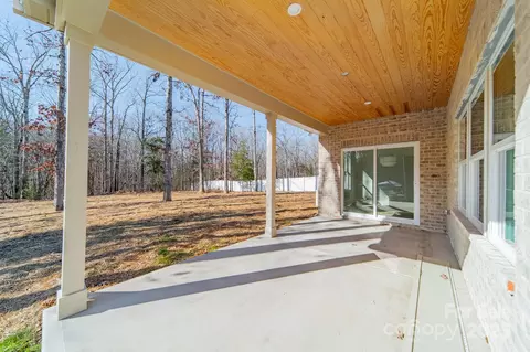 Exterior - 812 Hardin St, Lancaster, SC 29720 photo 2 of 2