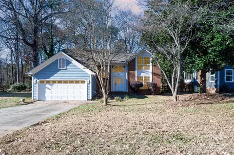10925 Lassen Ct, Charlotte, NC 28214