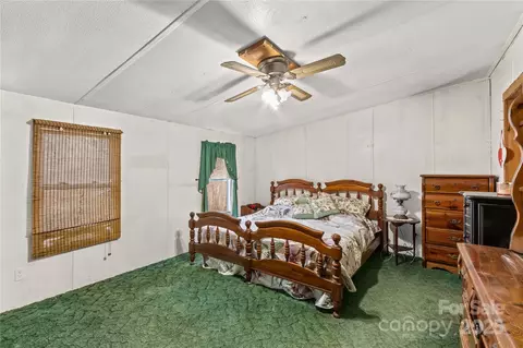 Bedroom - 338 Piney Grove Rd, Harmony, NC 28634 photo 7 of 8