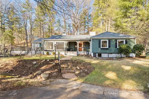 182 Timothy Ln, Waynesville, NC 28786