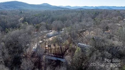 122 Bumpy Hl, Marion, NC 28752 photo 19