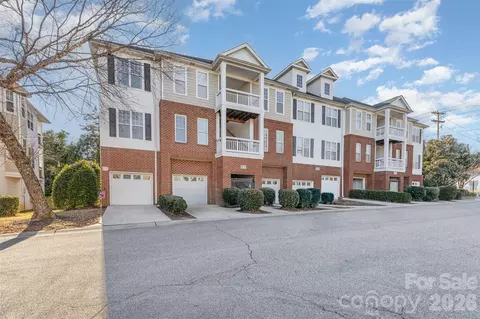 6730 Mallard Park Dr, Charlotte, NC 28262