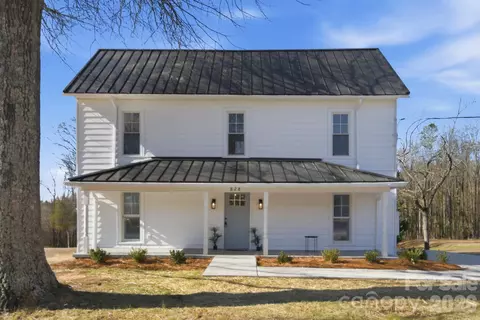 828 N Main St, Mount Pleasant, NC 28124