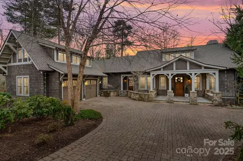 14 Landsdowne Ct, Asheville, NC 28803