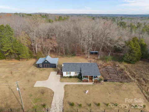 4565 Rob Neal Rd, Heath Springs, SC 29058