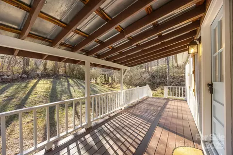 Exterior - 302 Cagle Cv, Sylva, NC 28779 photo 9 of 15