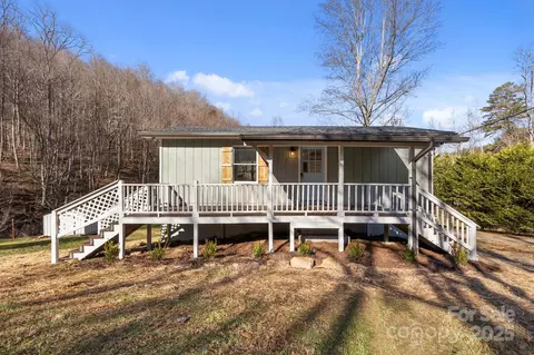 Exterior - 302 Cagle Cv, Sylva, NC 28779 photo 3 of 15