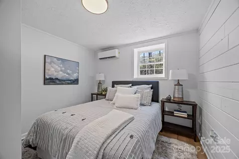 Bedroom - 302 Cagle Cv, Sylva, NC 28779 photo 1 of 4