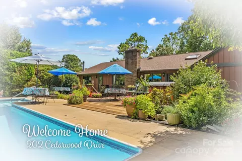 202 Cedarwood Dr, Salisbury, NC 28147
