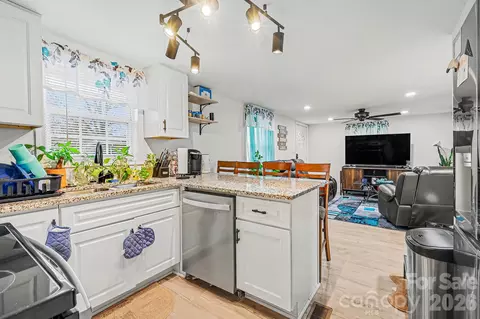 925 S Austin Rd, Marshville, NC 28103