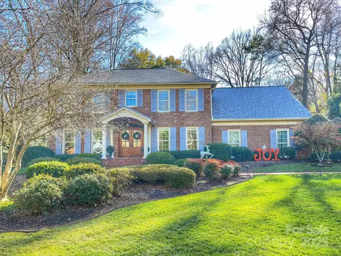 1915 Clematis Dr, Charlotte, NC 28211