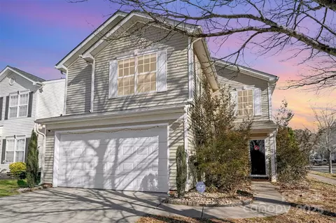 2104 Pawpaw Ln, Charlotte, NC 28269