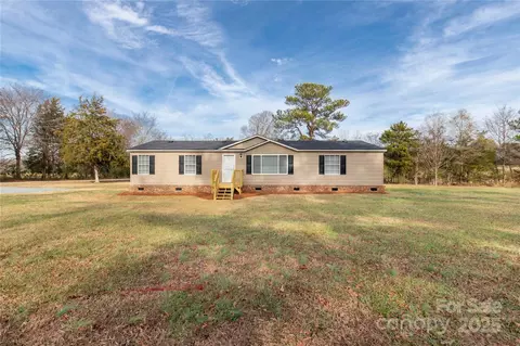 3703 Pink Plyler Rd, Lancaster, SC 29720