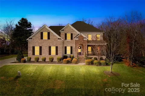 233 Walking Horse Trl, Davidson, NC 28036