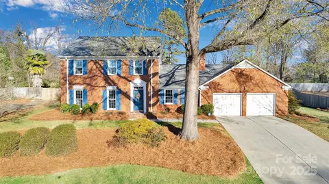 123 Linville Dr, Matthews, NC 28105