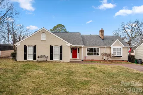 8615 Golf Ridge Dr, Charlotte, NC 28277