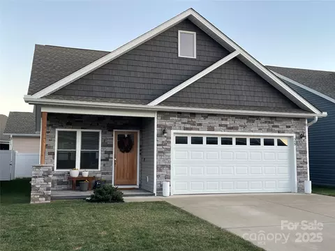 28 Sage Crest Loop, Weaverville, NC 28787