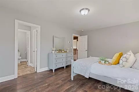Bedroom - 343 Rocky Lane Rd, Clyde, NC 28721 photo 3 of 5