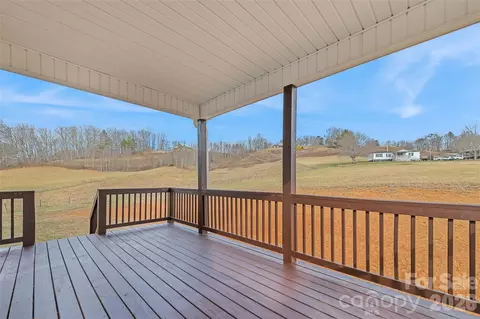 Exterior - 343 Rocky Lane Rd, Clyde, NC 28721 photo 2 of 4