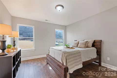 Bedroom - 343 Rocky Lane Rd, Clyde, NC 28721 photo 4 of 5