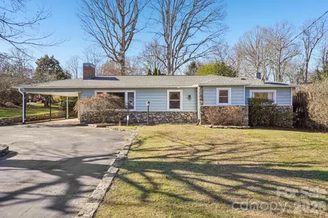 511 Oak Grove Rd, Flat Rock, NC 28731