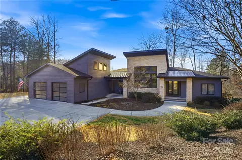 136 Cedar Woods Dr, Mooresville, NC 28117