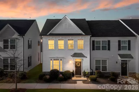 5036 Patton Dr, Gastonia, NC 28056