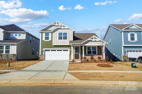 2735 Westmont Dr, Gastonia, NC 28052