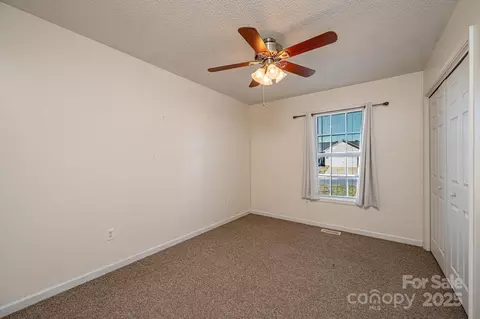818 Gemcrest Ne Dr NE, Conover, NC 28613 photo 23