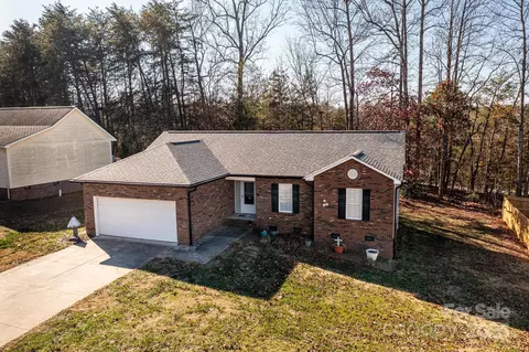 818 Gemcrest Ne Dr NE, Conover, NC 28613 photo 32