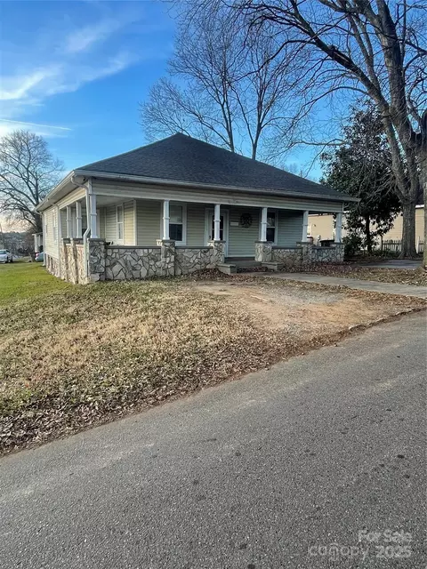 722 Live Oak St, Shelby, NC 28150