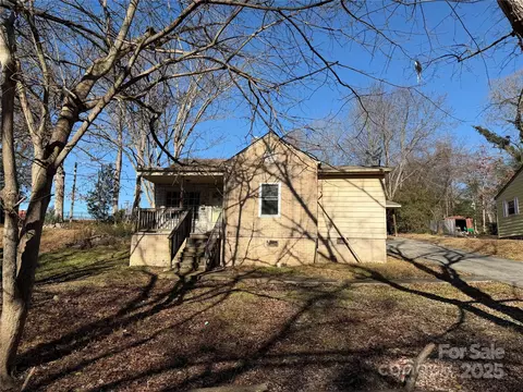 1424 W Mauney Ave, Gastonia, NC 28052